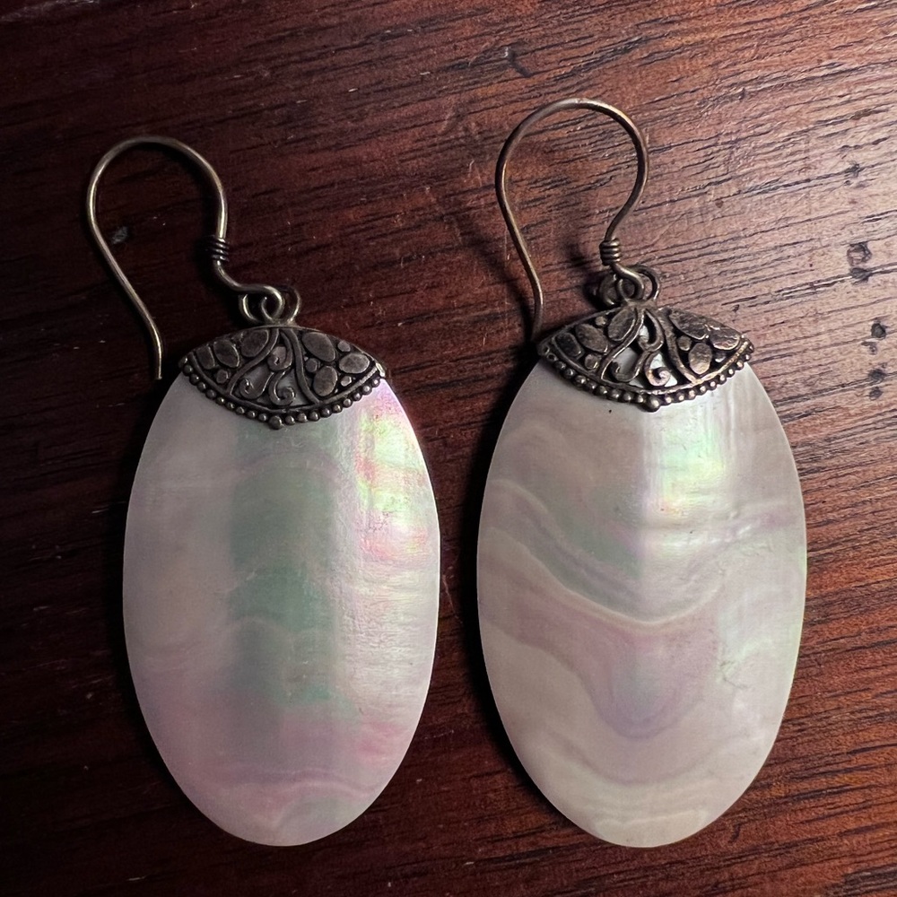 Dangle earrings